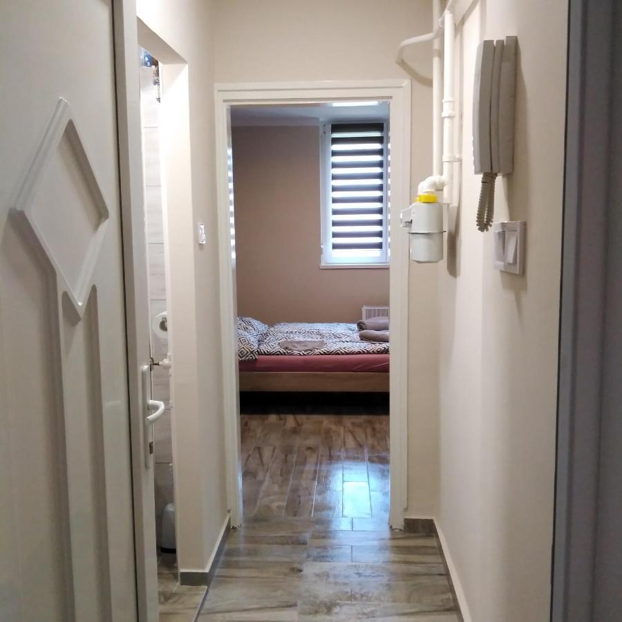 Desi Apartman Капошвар Екстер'єр фото
